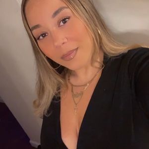 Meet your Posher, Nadine
